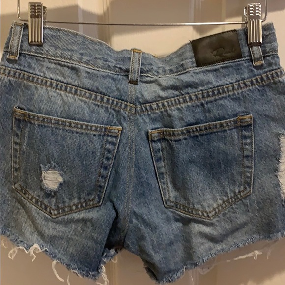 Jean - Picture 2 of 3